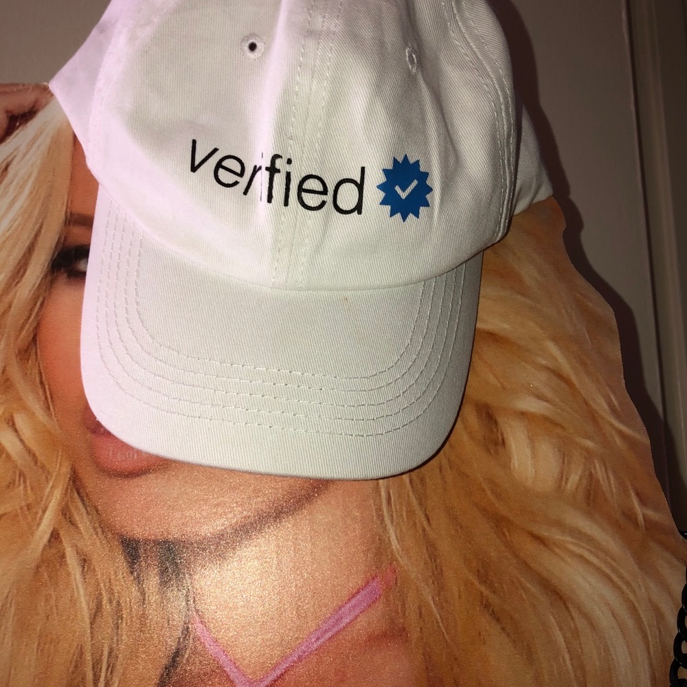 Onlyfans Hat - Picture 3 of 3